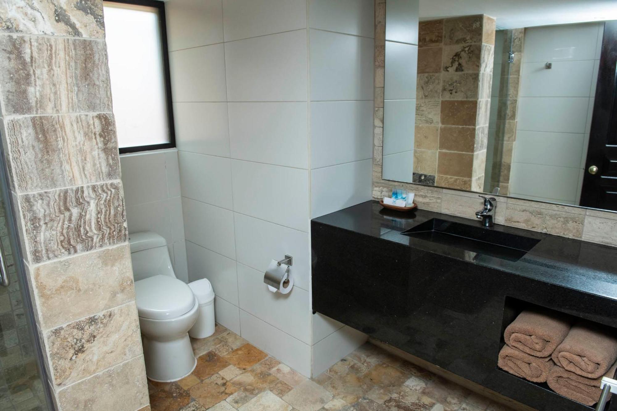 Termas De Папальякта Екстер'єр фото Bathroom