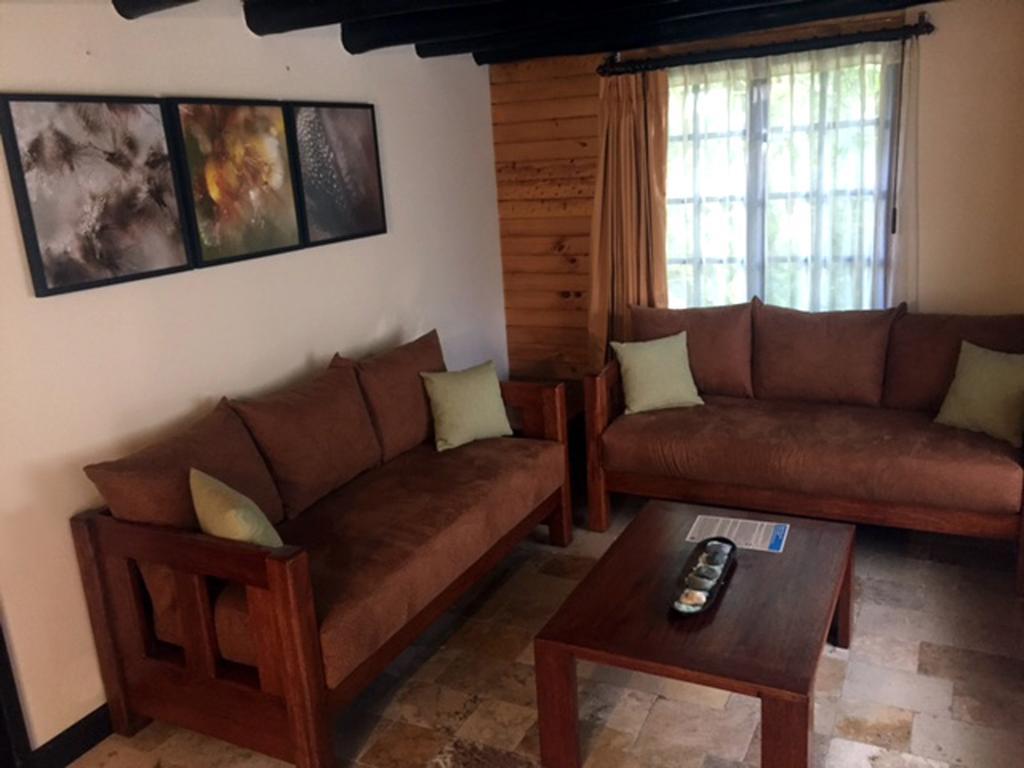 Termas De Папальякта Екстер'єр фото Living room at the lodge